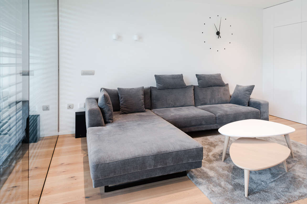 Sedežna garnitura LIFE LUX v sivi tkanini